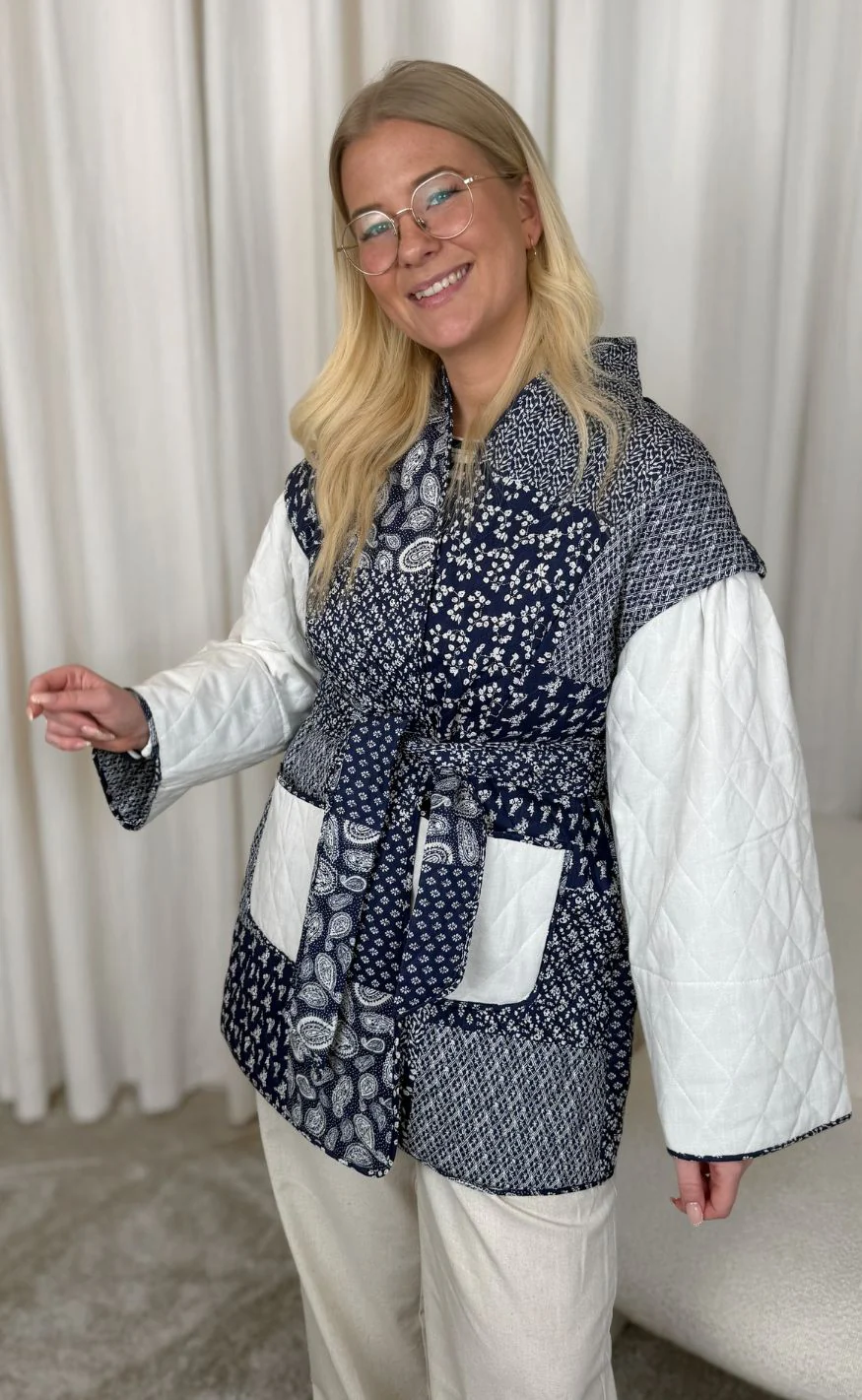 A-View Jakke - Katie patch - 687 Navy/white - Image 3