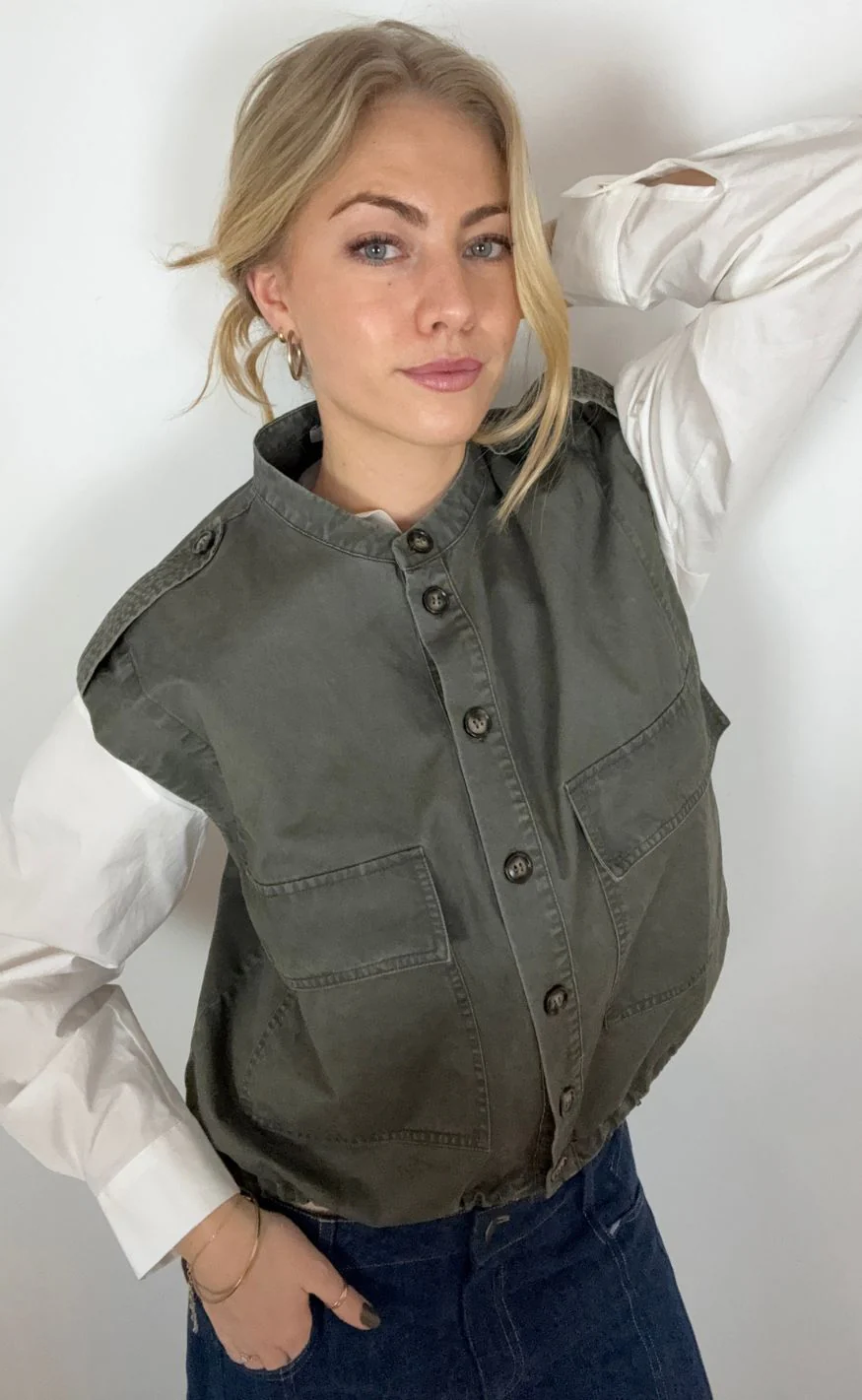 Continue Vest - Carrie - Army - Image 2