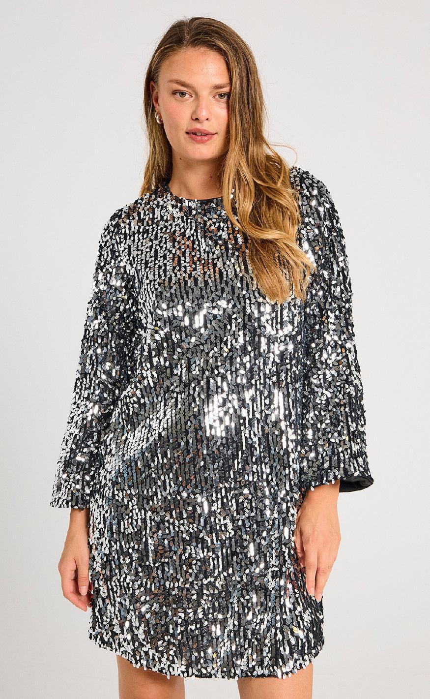 Freequent Kjole - Eve - Silver w. Black - Image 10
