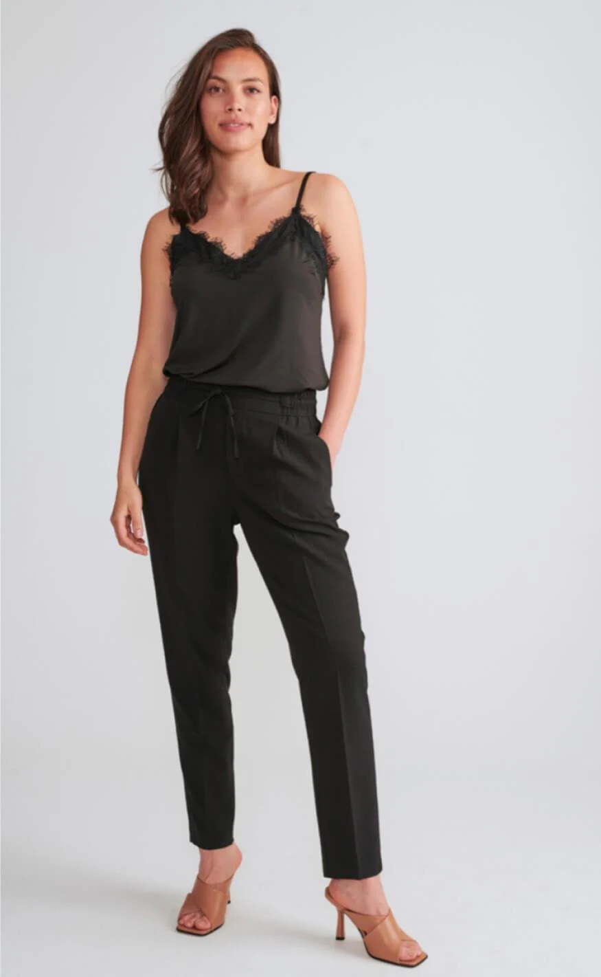 Freequent Top - Bicco Strap - Black - Image 3