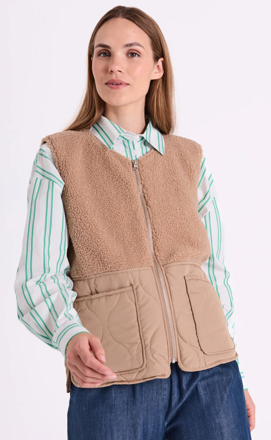 Freequent Vest - Amra - Silver Mink - Image 4