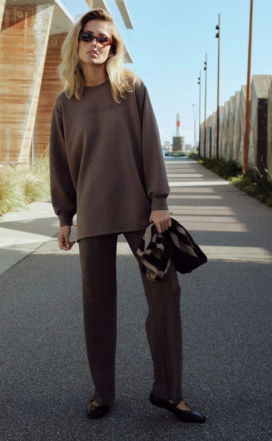 Hype The Detail Sweatshirt - 550-14 - Brown - Image 10