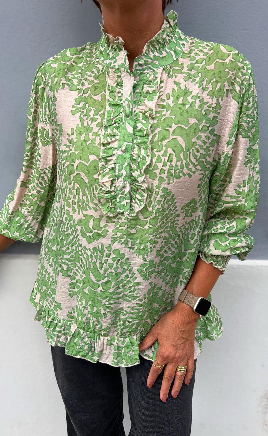 Say INA Copenhagen Bluse - Pia - Green Dream - Image 4