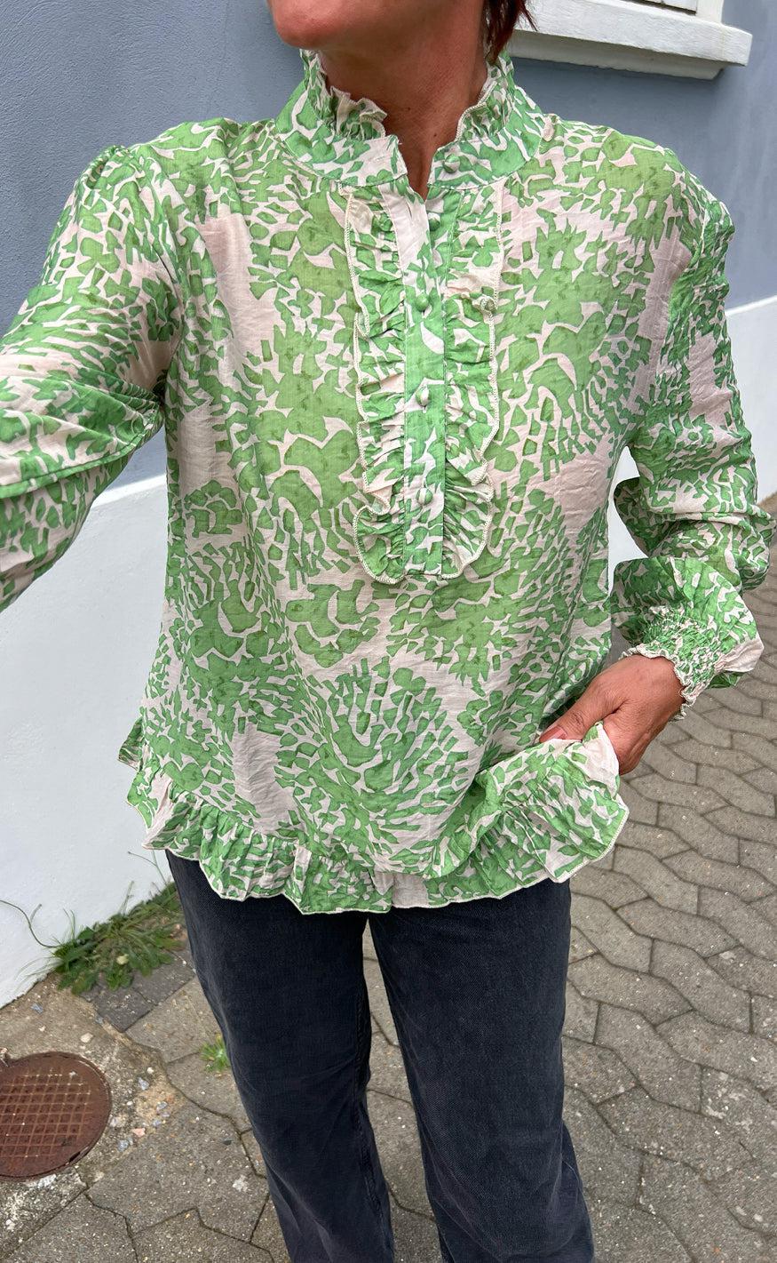 Say INA Copenhagen Bluse - Pia - Green Dream - Image 7