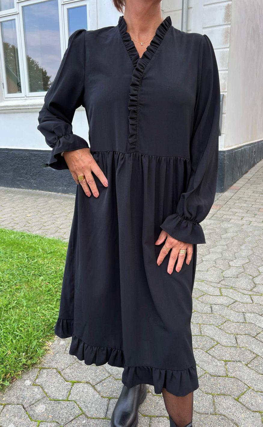 Say INA Copenhagen Kjole - Catja - Black - Image 3
