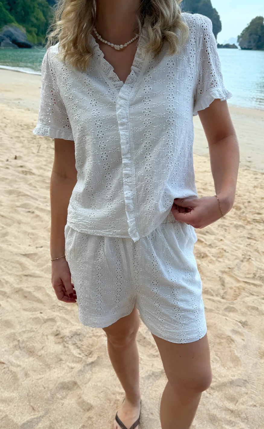 Say INA Copenhagen Shorts - Catja - White Broderie Anglaise - Image 2