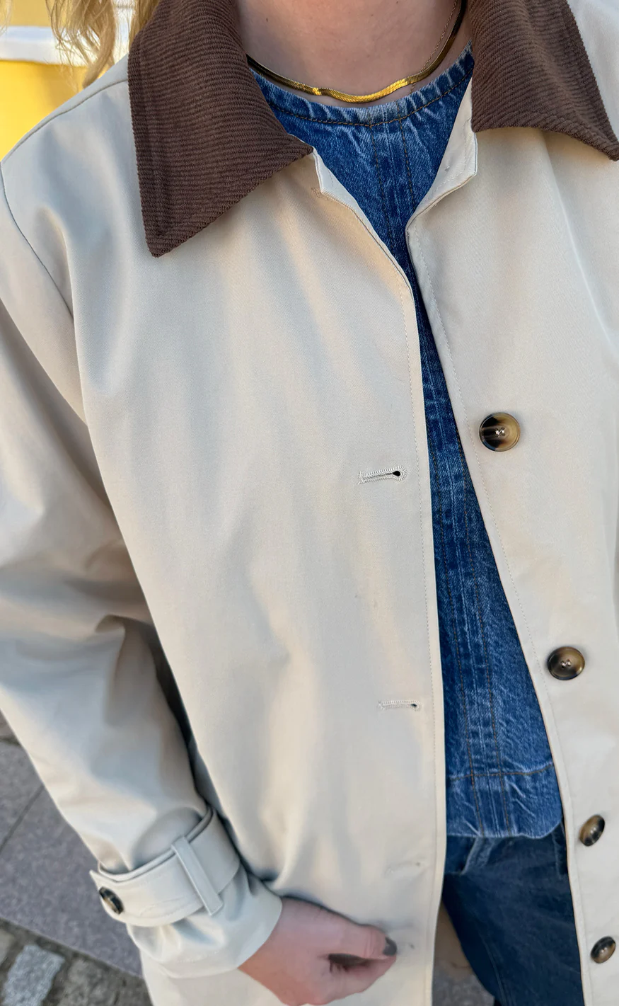 Say INA Copenhagen Trenchcoat - Louisa Long - Beige W. Corduroy - Image 5