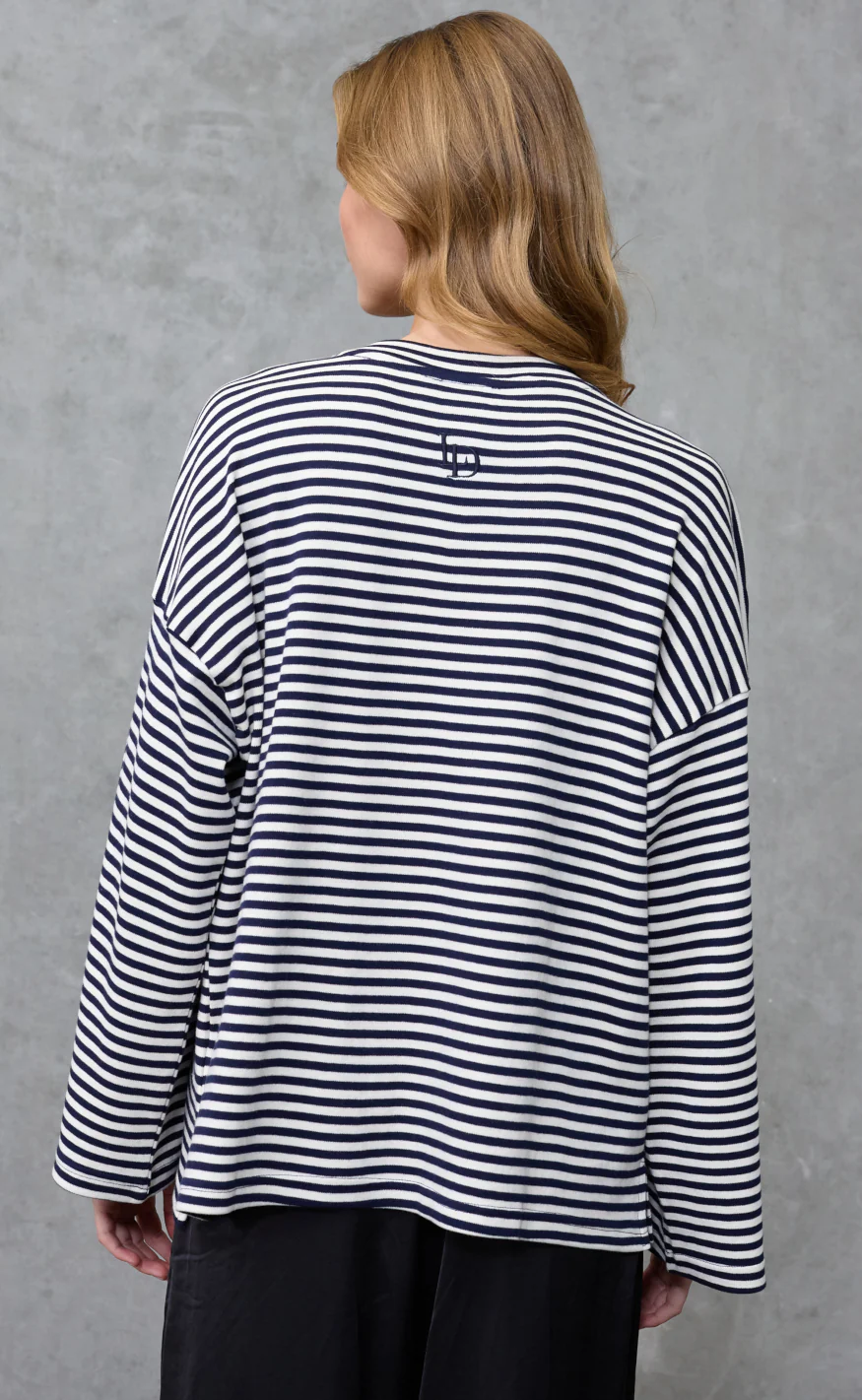 Love & Divine Bluse - Love1505 - Cream/Navy - Image 3