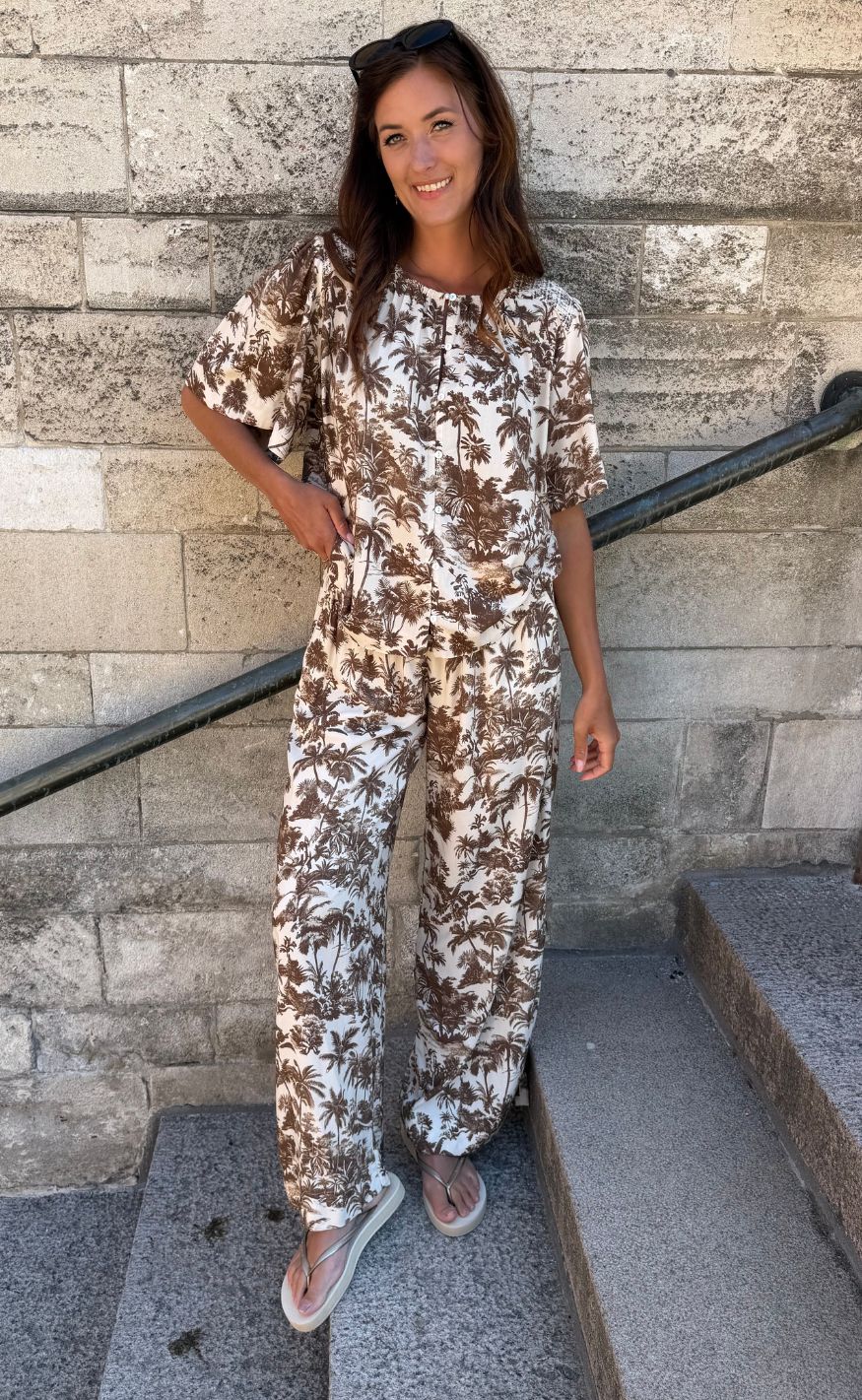 Love & Divine Bluse - Love1579 - Brown Palm - Image 6