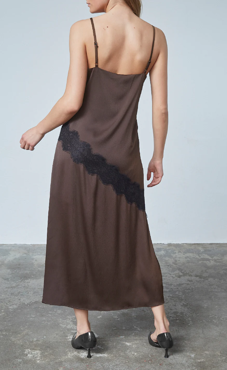Love & Divine Kjole - Love1356 - Chocolate/Black - Image 5