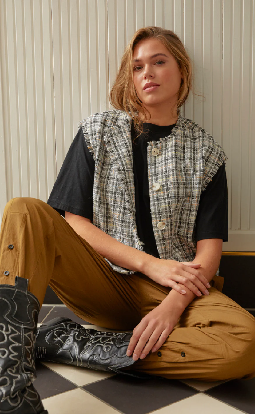 Love & Divine Vest - Love1265 - Grey Check - Image 2