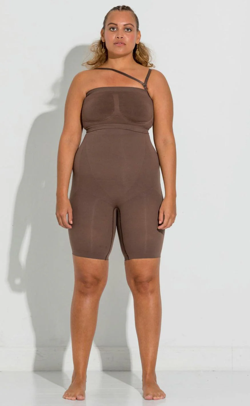 Lykkeland Ateliér Shorts -  Shaping Alturra - Chocolate - Image 5