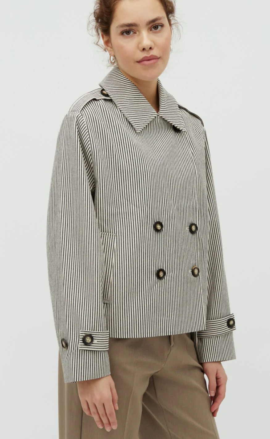 MbyM Jakke - Becker - Black Beige Stripe - Image 2