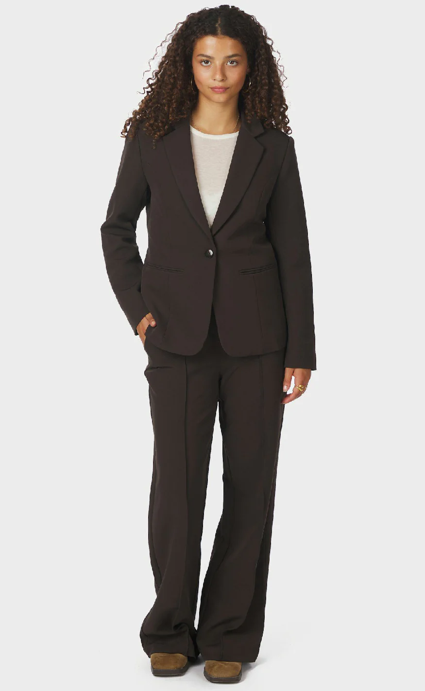 Neo Noir Blazer - Francine - Dark Brown - Image 10