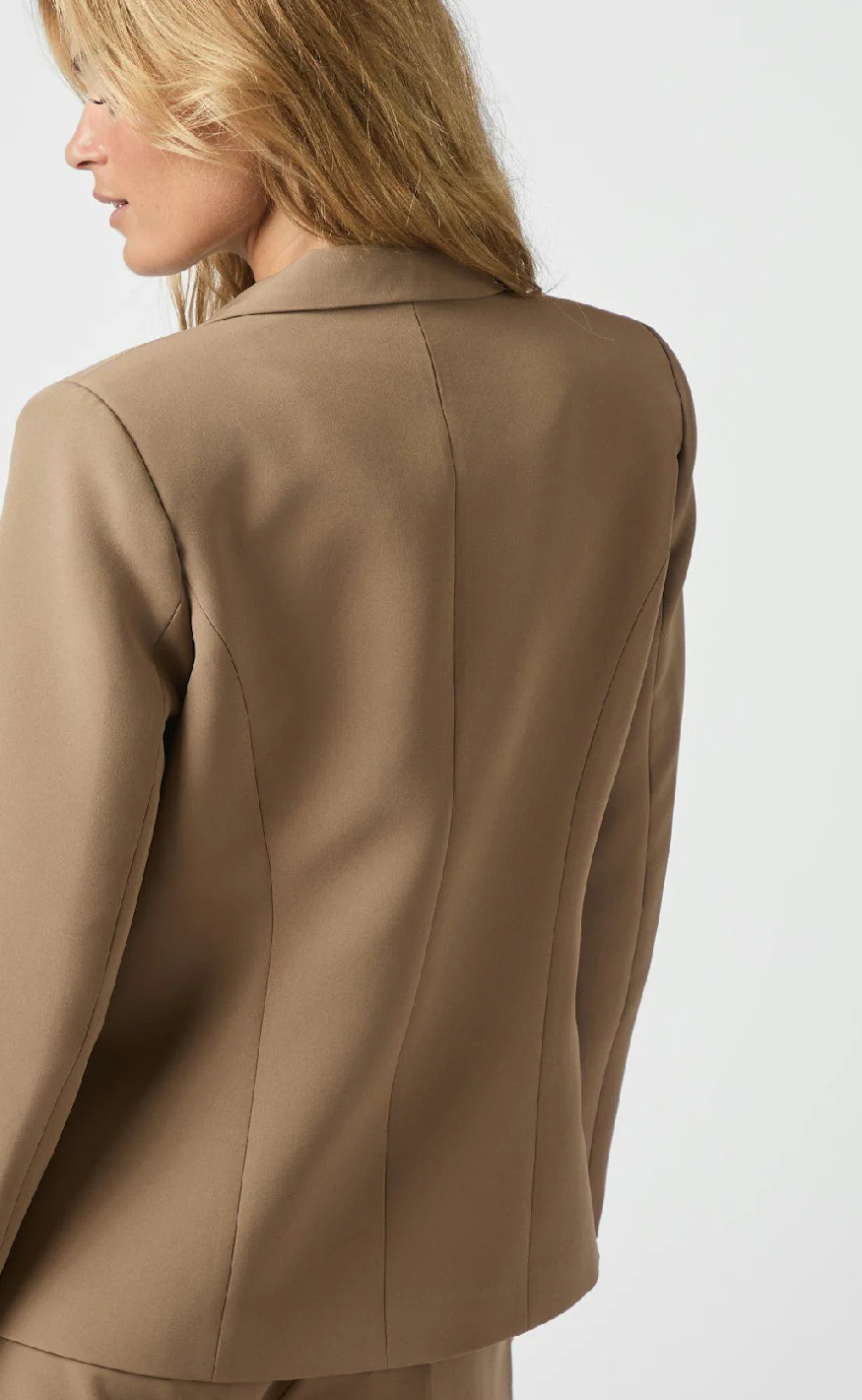 Neo Noir Blazer - Francine - Dusty Brown - Image 9