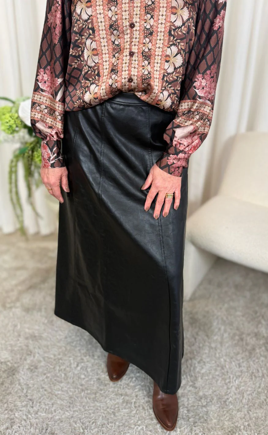 Neo Noir Bluse - Massima Botanical - Black - Image 12