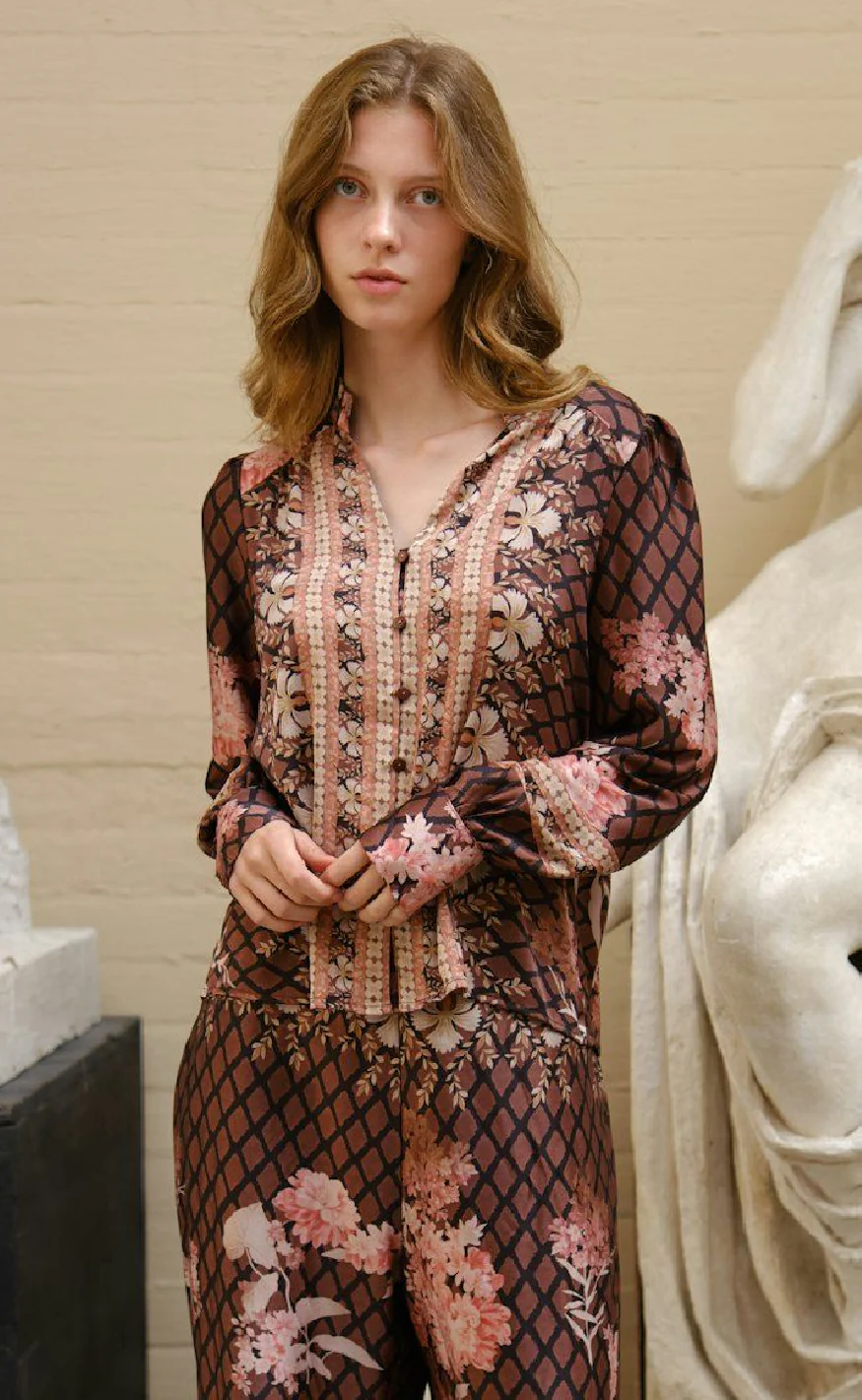 Neo Noir Bluse - Massima Botanical - Black - Image 8