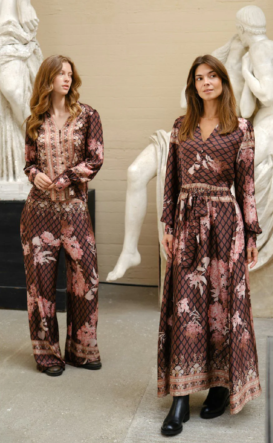 Neo Noir Bluse - Massima Botanical - Black - Image 9