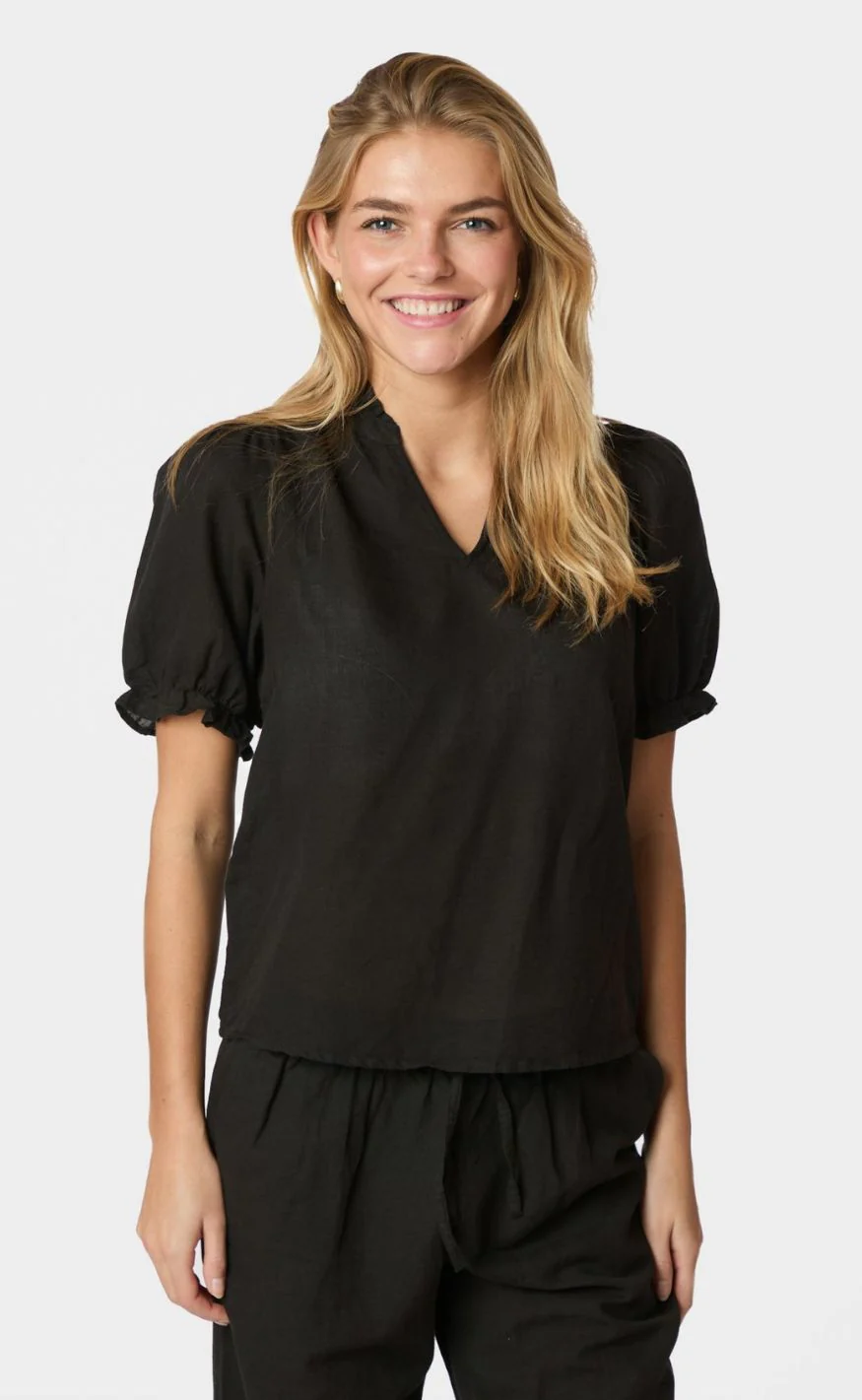 Neo Noir Bluse - Odesa Linen - Black - Image 2
