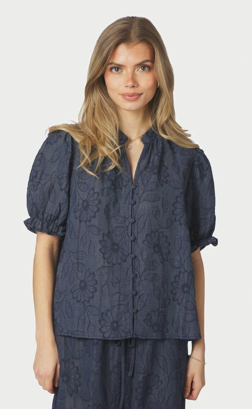 Neo Noir Bluse - Zika Flower - Dark Blue - Image 2