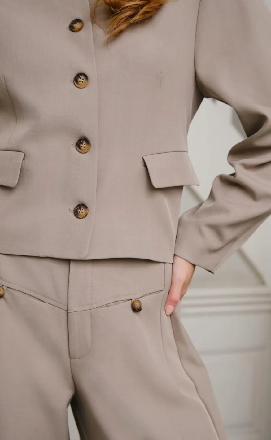 Neo Noir Blazer - Aranti Structure Curve - Warm Grey - Image 7