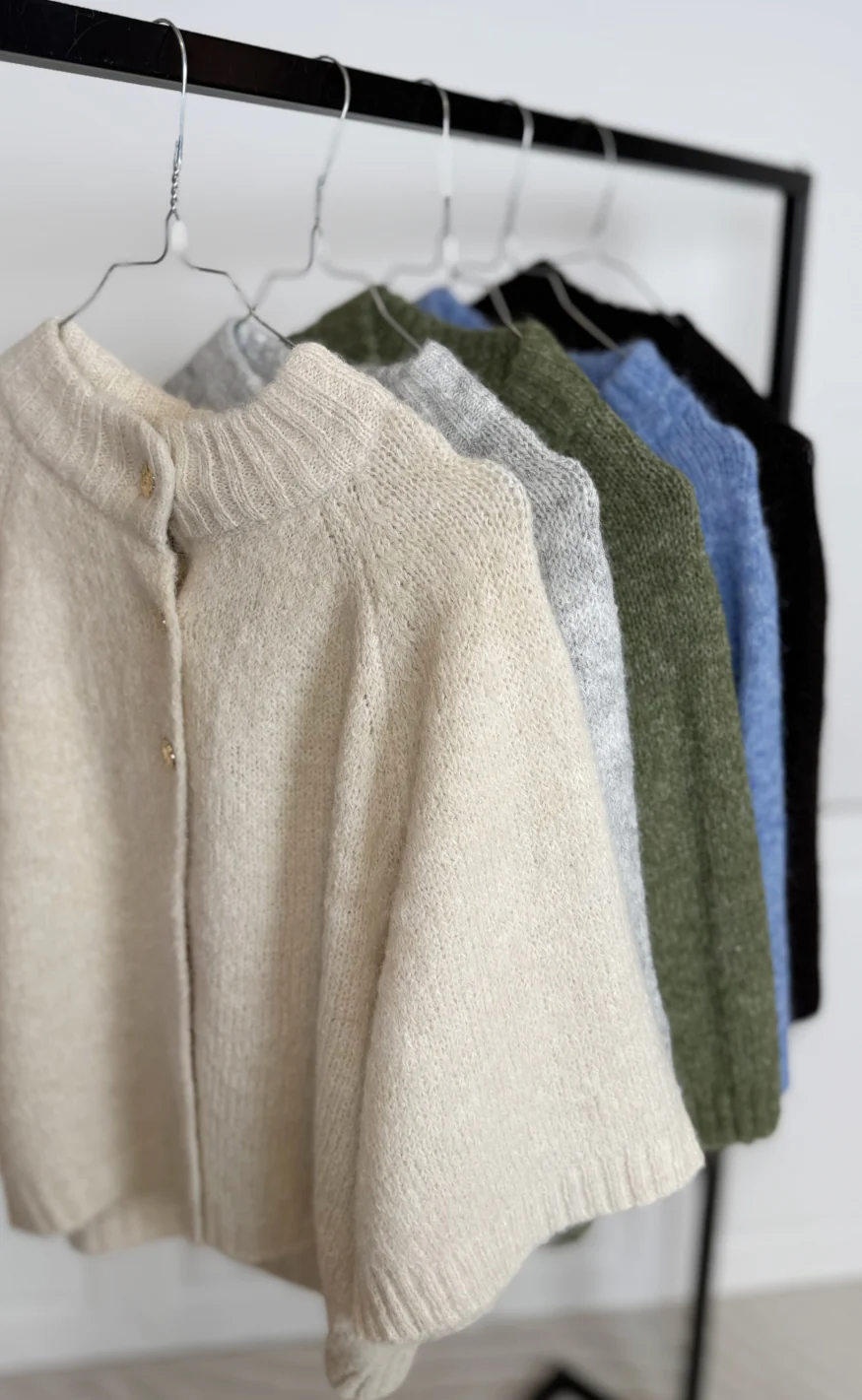Neo Noir Cardigan - Benuta - Dusty Green - Image 5
