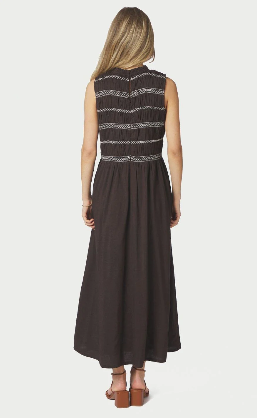 Neo Noir Kjole - Atika Deco - Dark Brown - Image 4