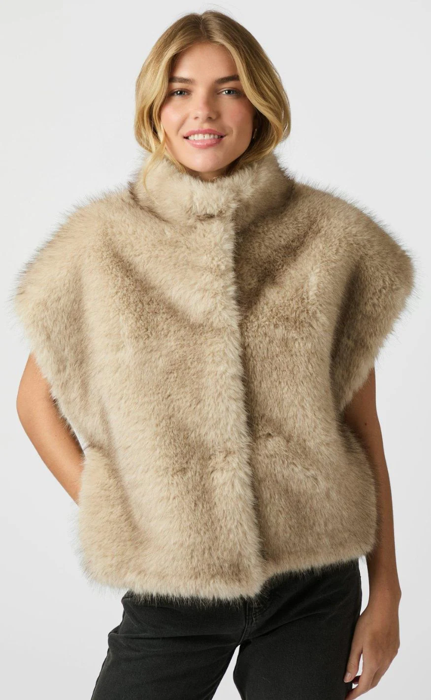 Neo Noir Vest - Kevini Faux Fur - Beige - Image 5