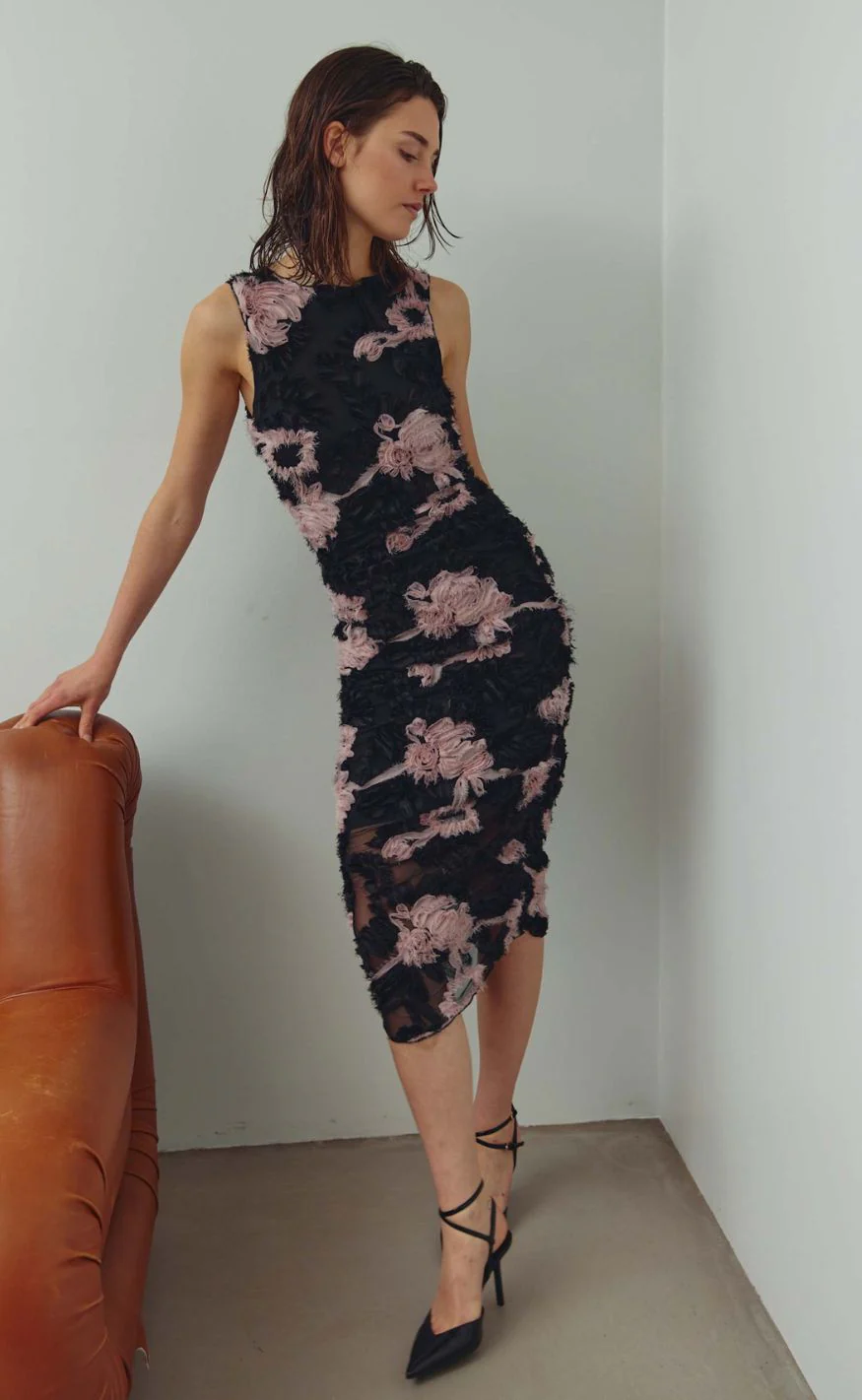 Noella Kjole - Lavinia - Daylah Pink Black - Image 2