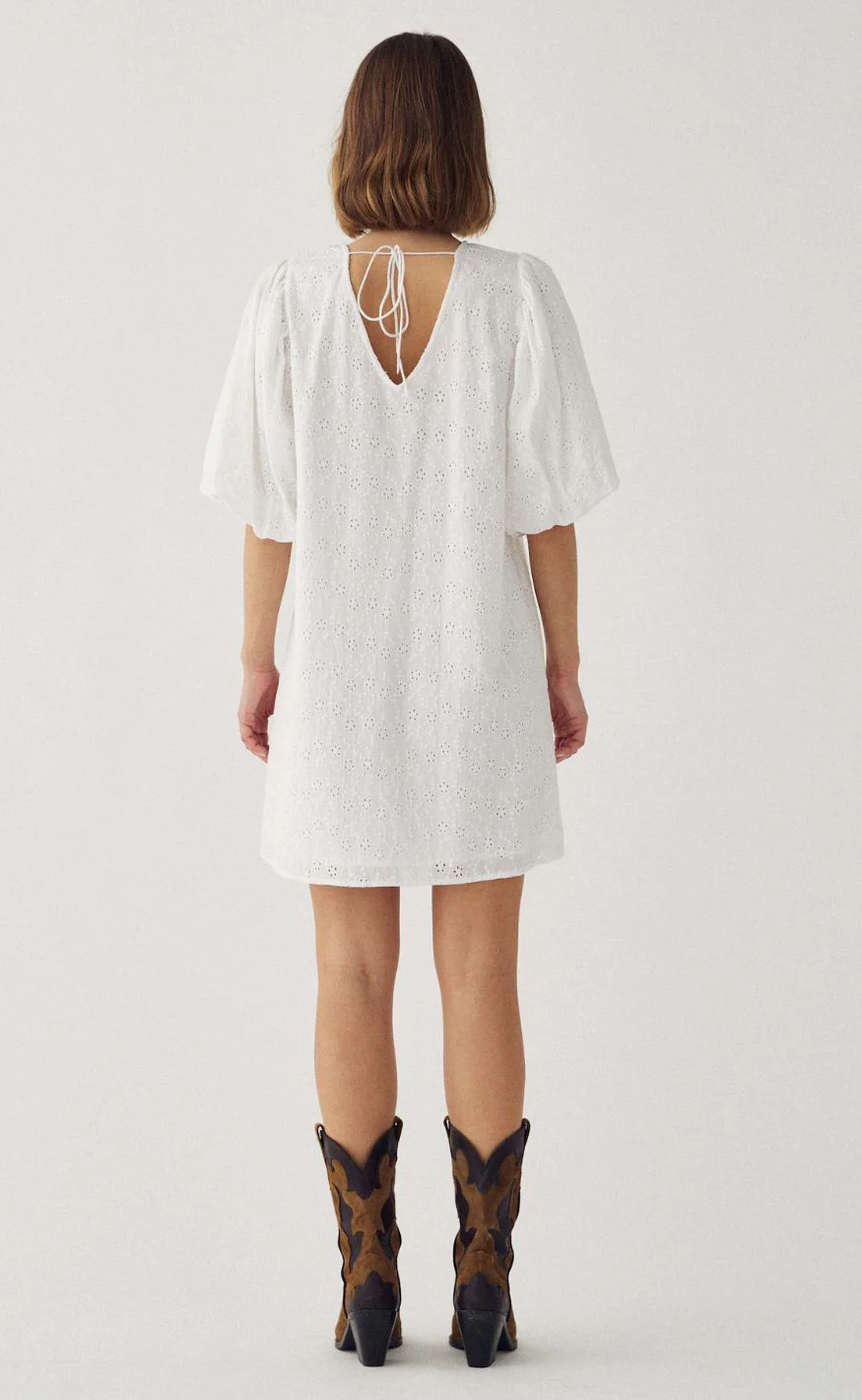 Noella Kjole - Pastis Short - White - Image 4
