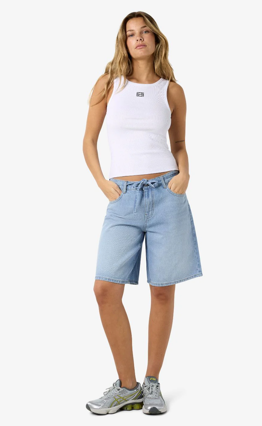 Noisy May Shorts - Maisy MW - Light Blue Denim - Image 5
