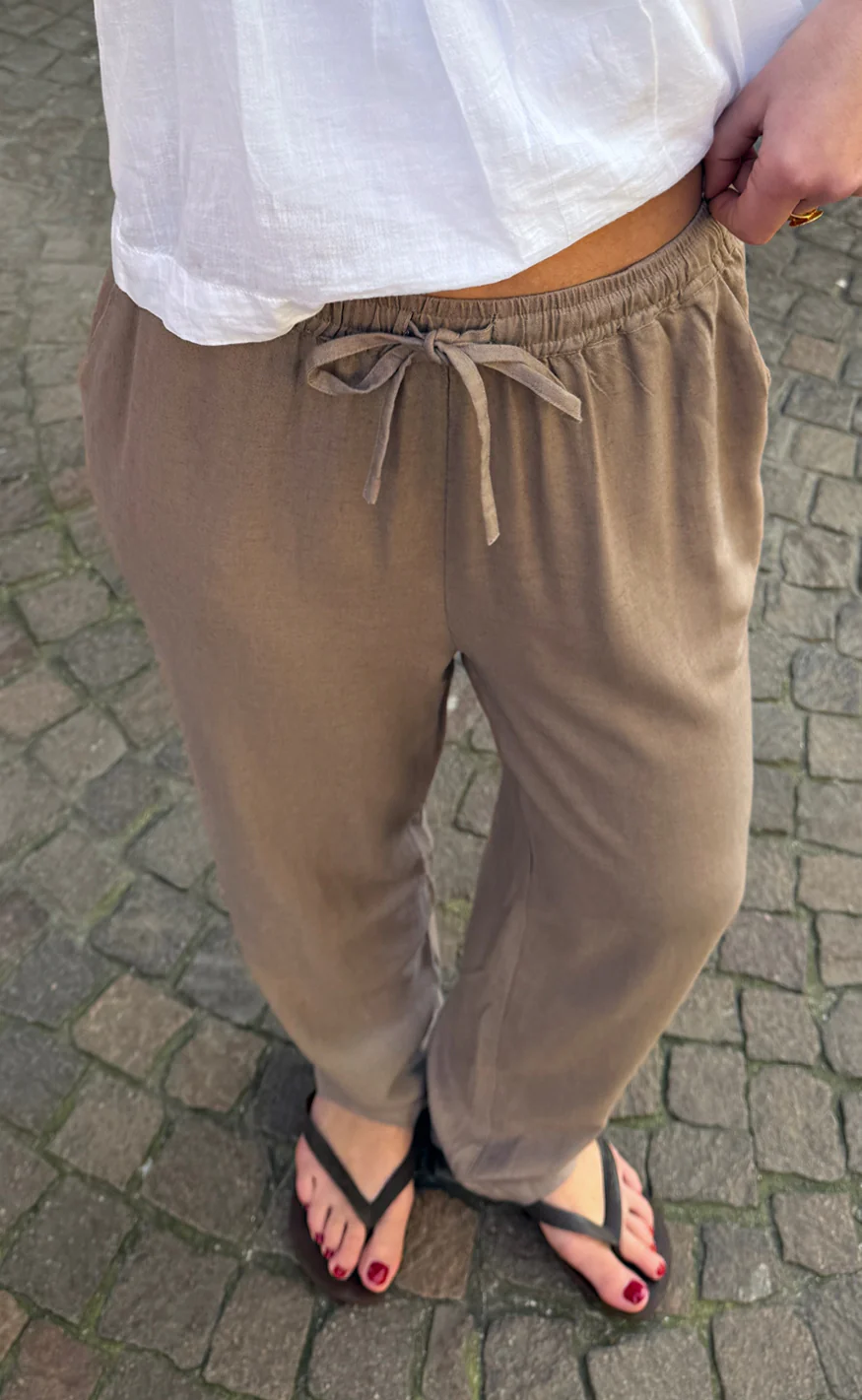 Say INA Copenhagen Bukser - Laura Linen - Brown - Image 2