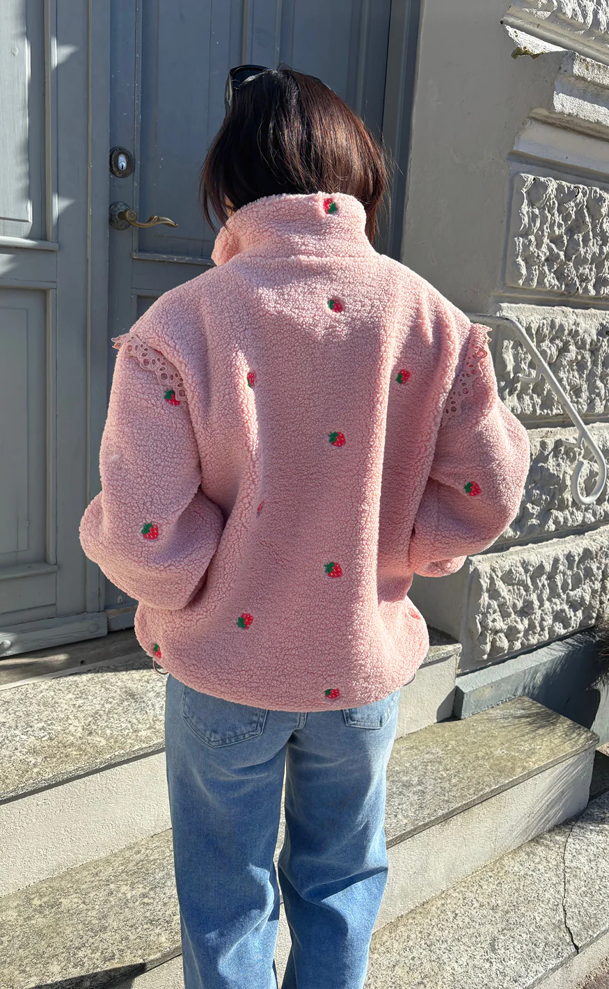 Say INA Copenhagen Fleece Jakke - Fia - Pink W. Strawberry Embroidery - Image 6