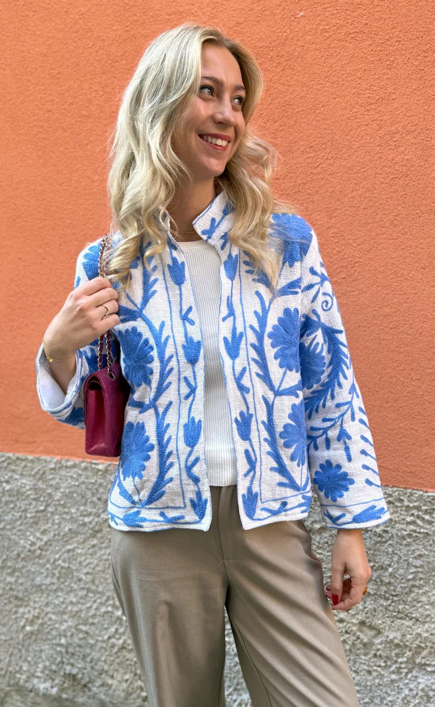 Say INA Copenhagen Jakke - Abella - Off White W. Blue Embroidery - Image 3