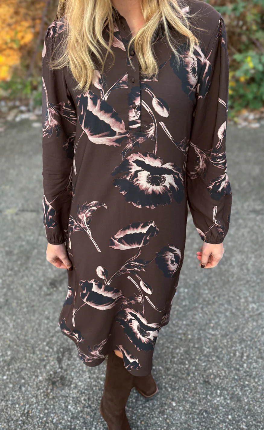 Say INA Copenhagen Kjole - Celeste LS - Dark Brown Flowers - Image 2