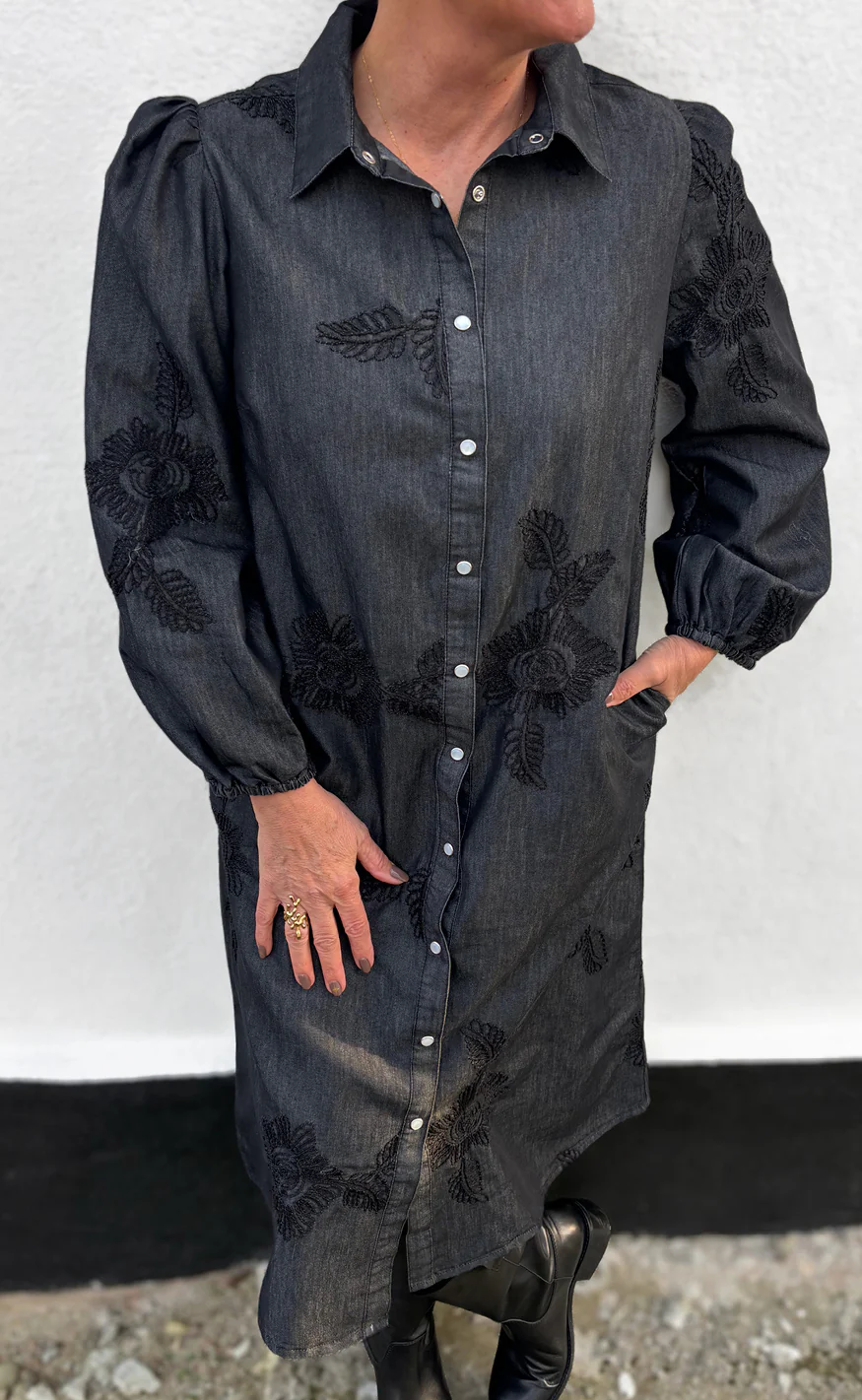 Say INA Copenhagen Kjole - Jessi - Black Denim - Image 3