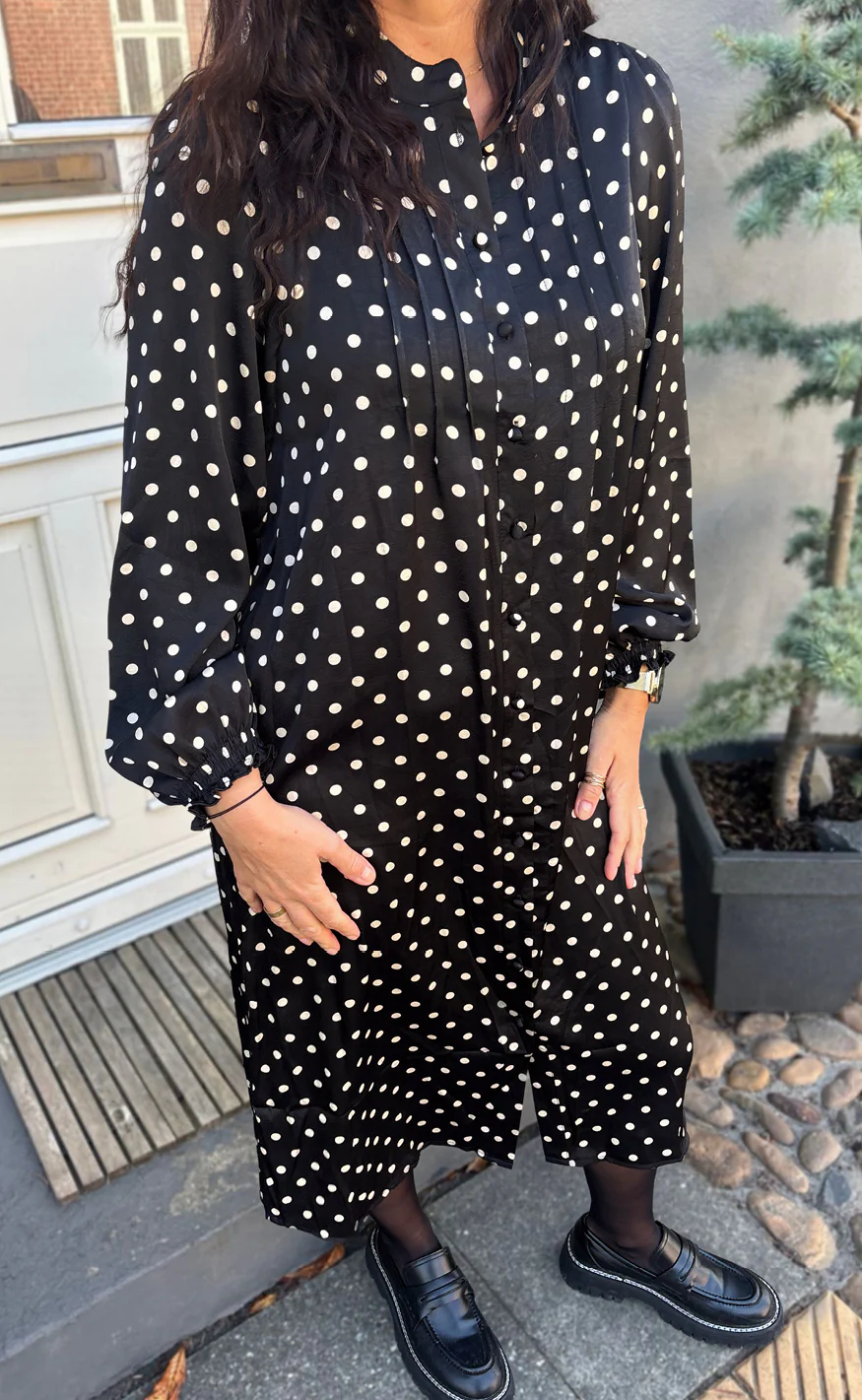 Say INA Copenhagen Kjole - Liara - Black W. White Dots - Image 4