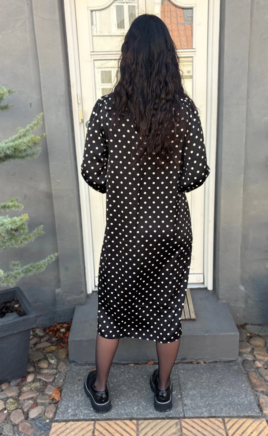 Say INA Copenhagen Kjole - Liara - Black W. White Dots - Image 6