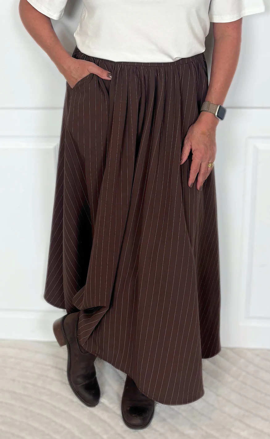 Say INA Copenhagen Nederdel - Lucia - Dark Brown W. Pinstripe - Image 3