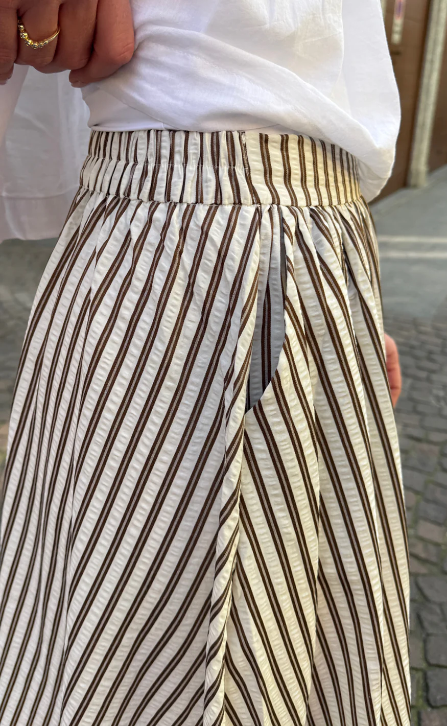 Say INA Copenhagen Nederdel - Lucia - White / Brown Striped - Image 6