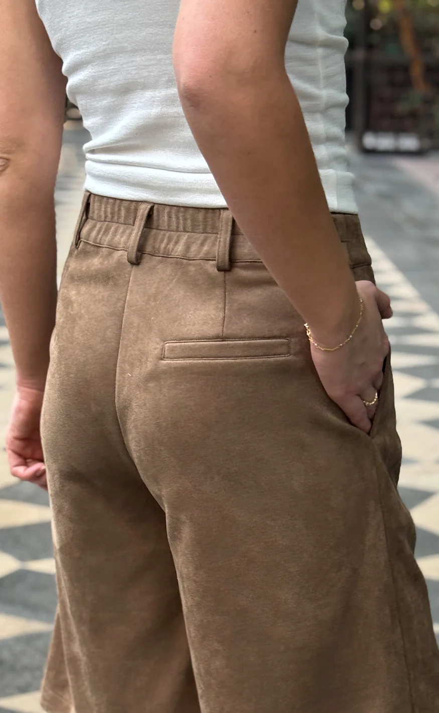Say INA Copenhagen Shorts - Kathi Suede - Camel - Image 7