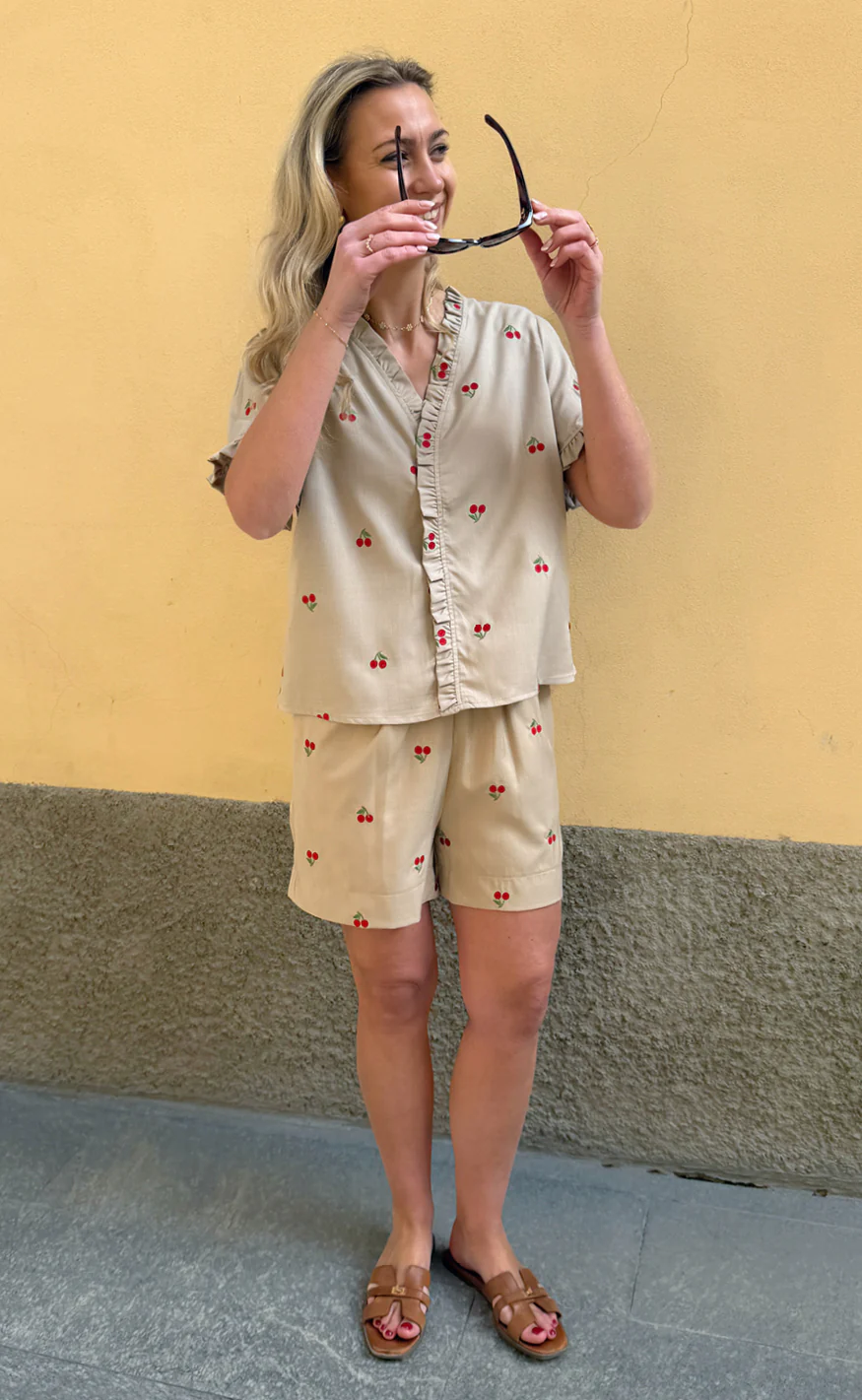 Say INA Copenhagen Shorts - Liv - Sand W. Cherries - Image 2