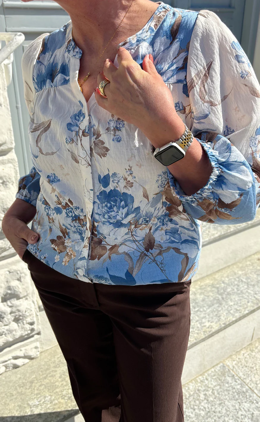 Say INA Copenhagen Skjorte - Carly - New Off White W. Blue / Brown Flowers - Image 3