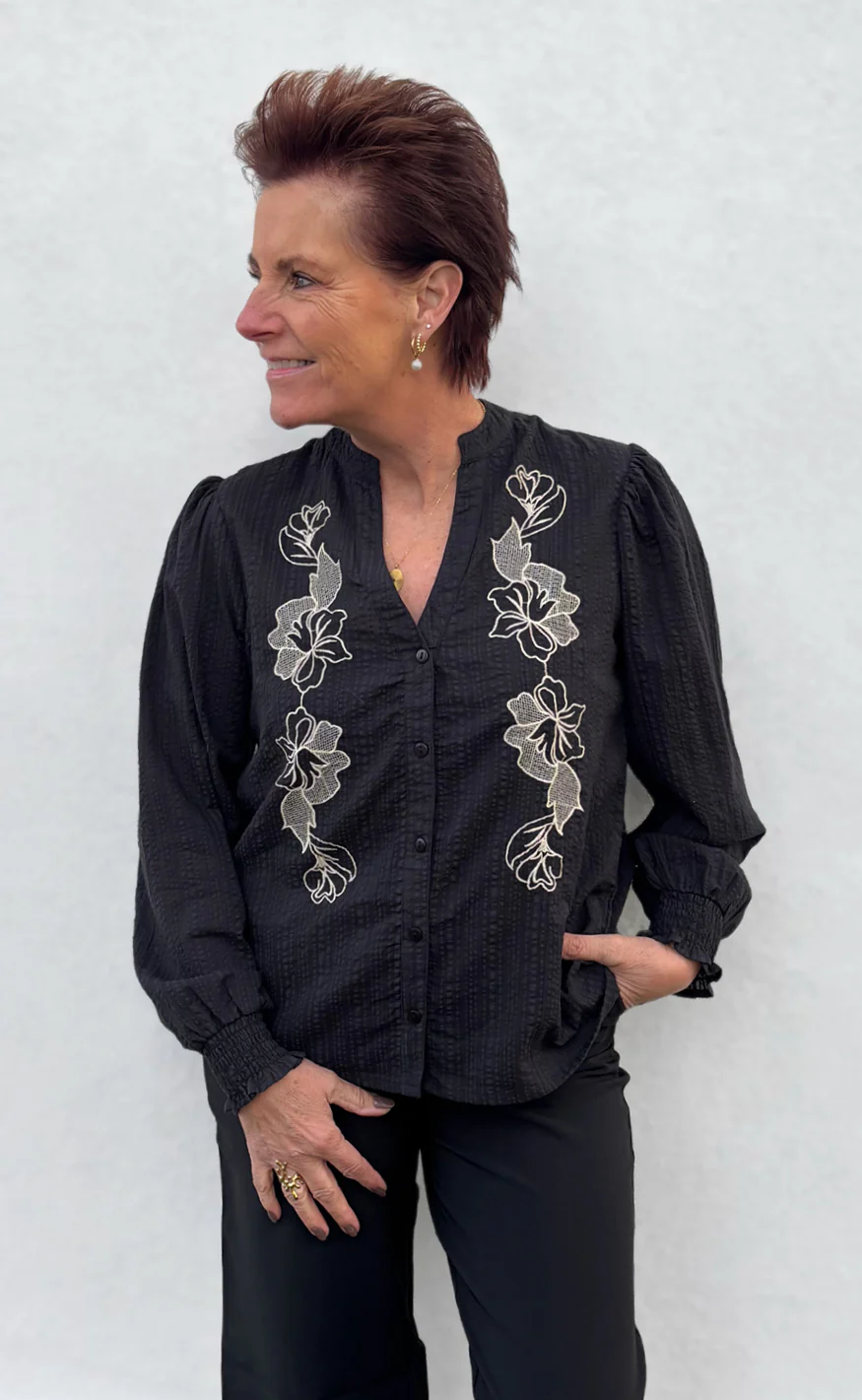 Say INA Copenhagen Skjorte - Pauline - Black W. Flower Embroidery - Image 5