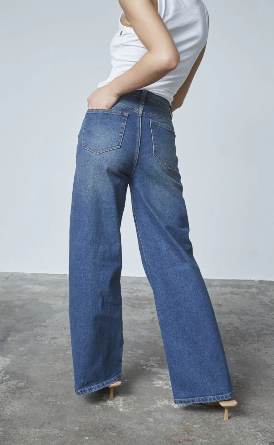 Sisters Point Jeans - Owi-W.JE16 - Vintage Blue - Image 4