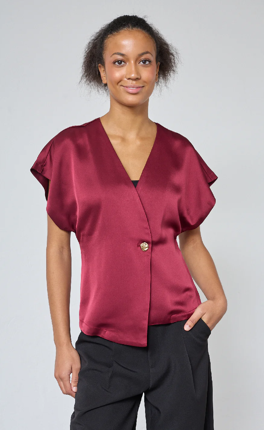 Sisters Point Vest - Gevela-VE5 - Bordeaux - Image 2