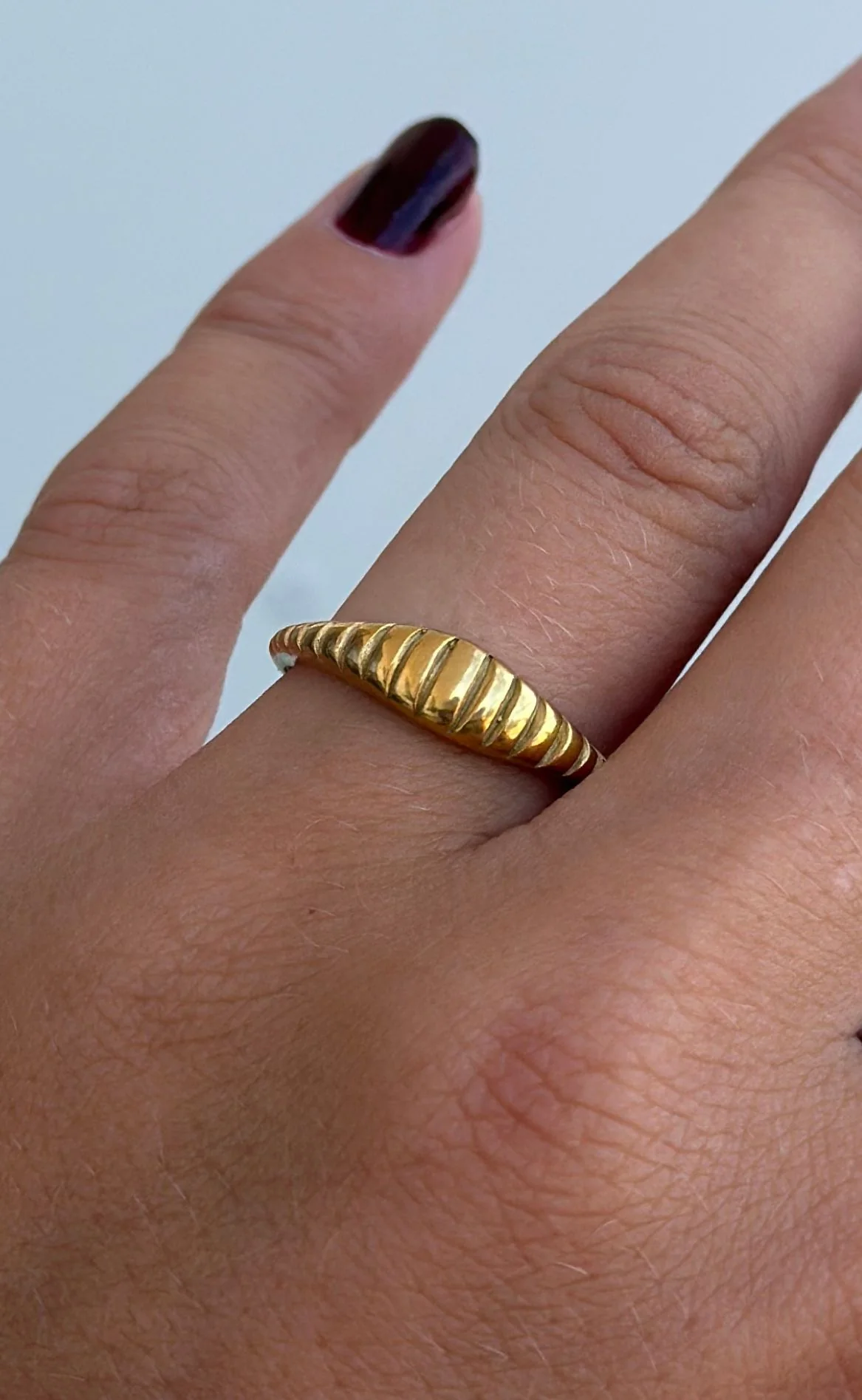 Smykkeli Copenhagen Ring - Twisted Crossaint Small - Golden Colour - Image 5