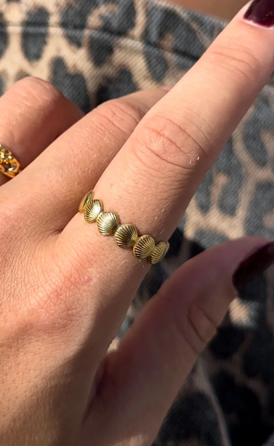 Smykkeli Copenhagen Ring - Shell - Golden - Image 4